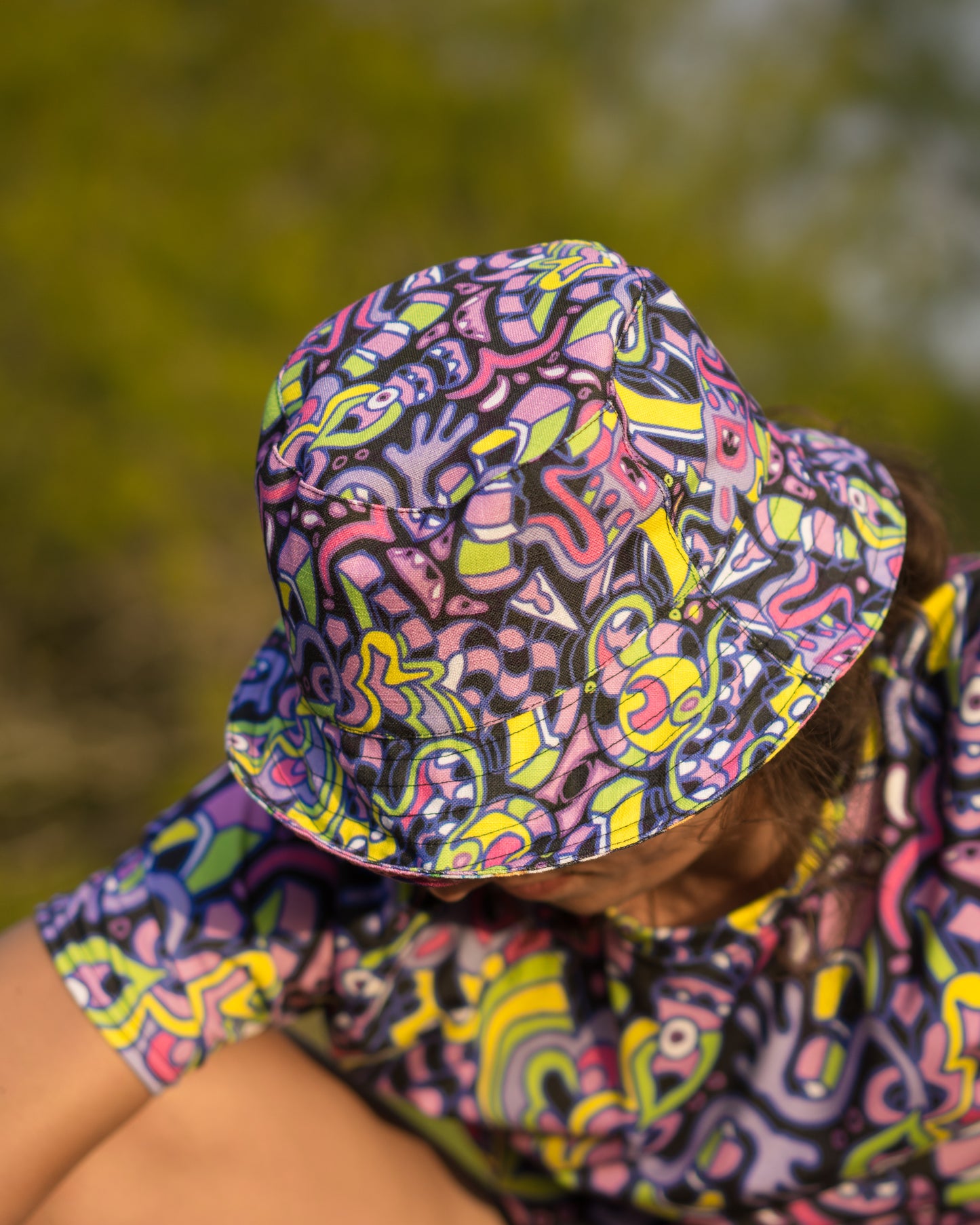 Yatuk / Blobular 01 Reversible bucket hat 〠