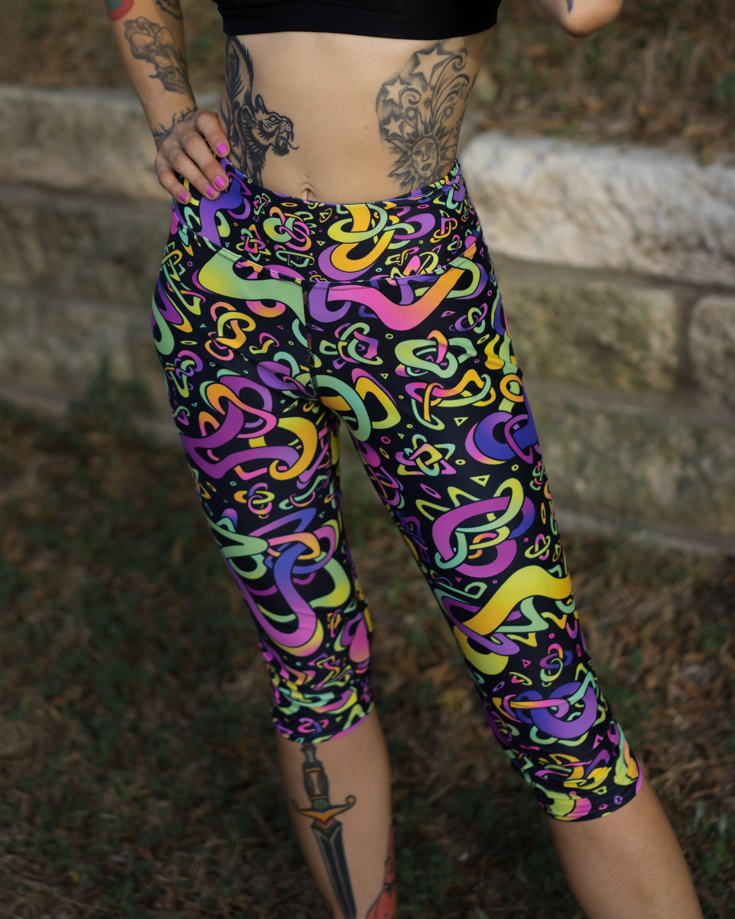 ELECTRIC LOTUS: Spaghett Yoga Capri Leggings