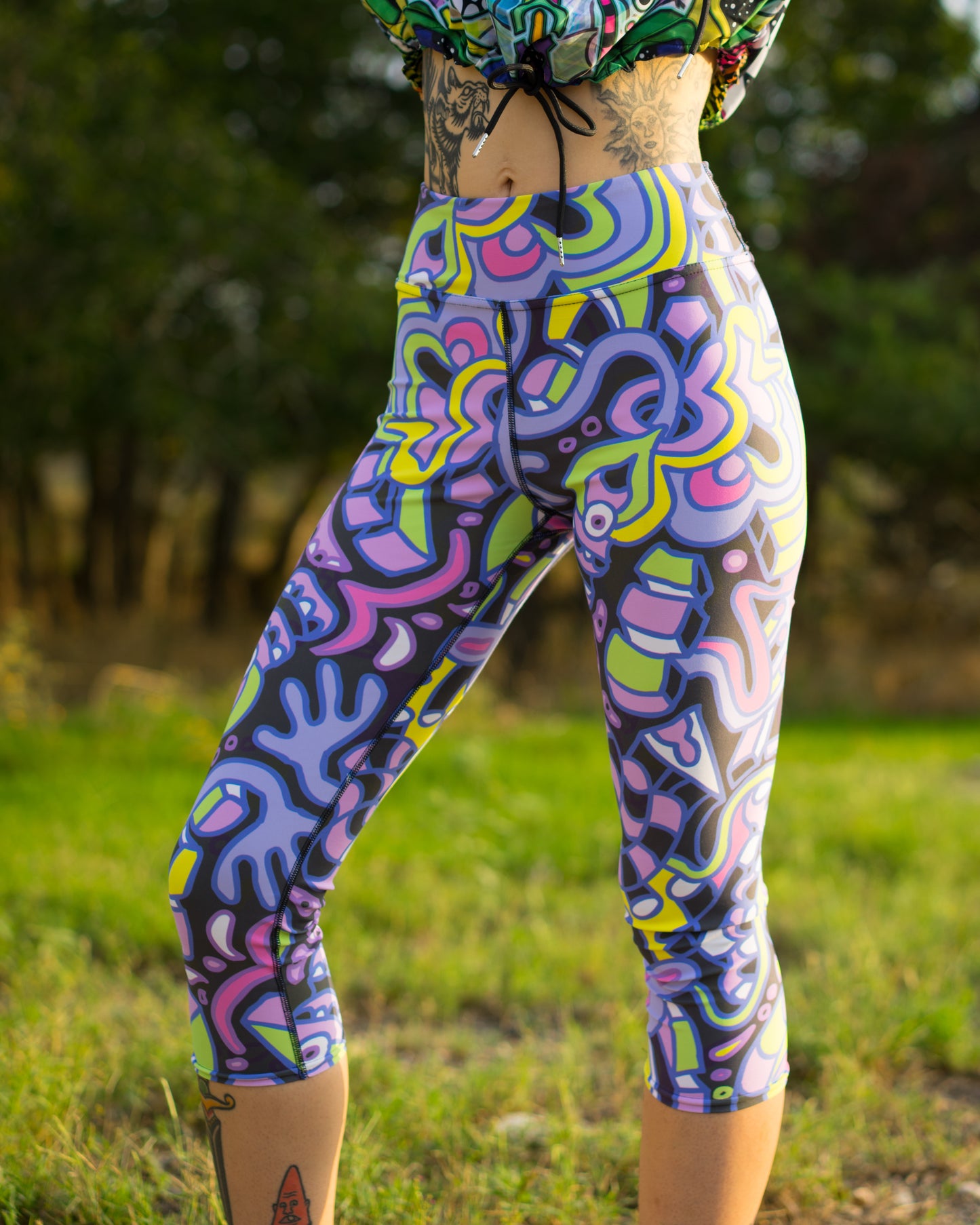 Blobular 01 Capri Leggings 〠